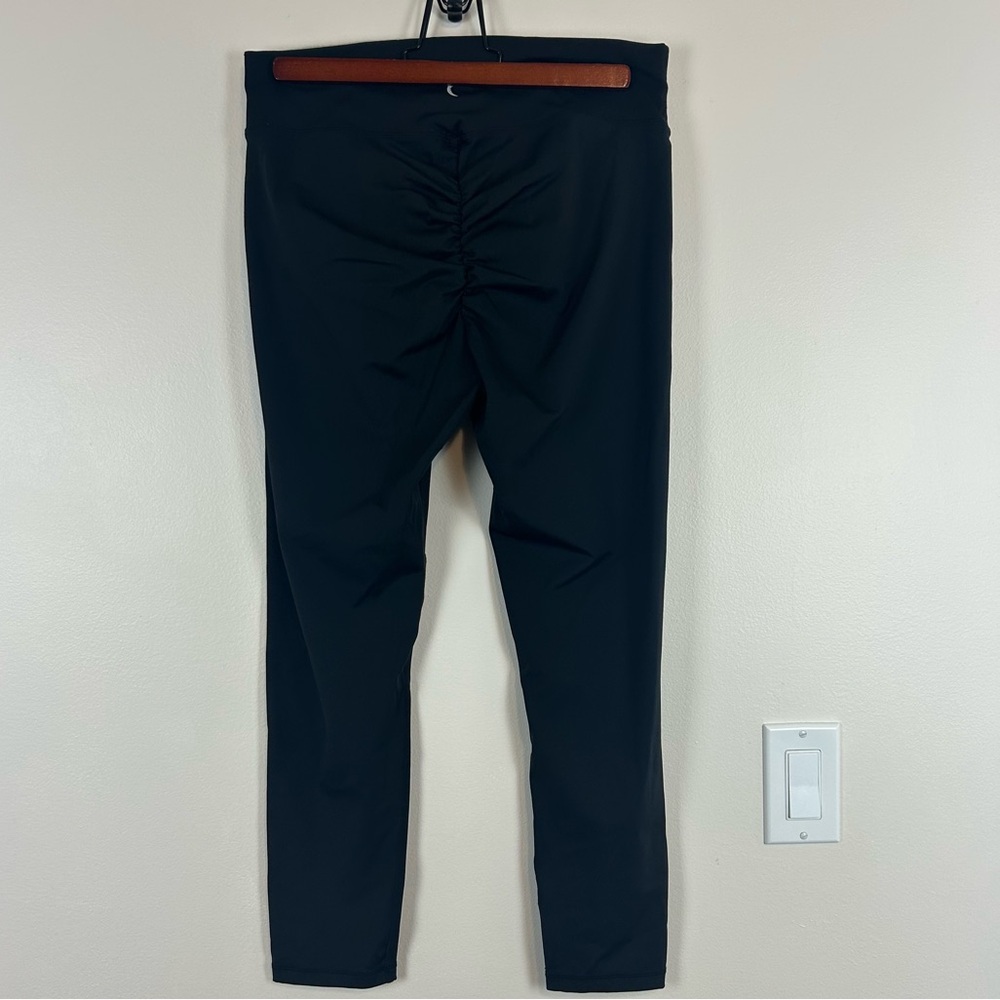 16-18 ZYIA Scrunchy What Hi-Rise 7/8 24" Active Leggings with Butt Rouching